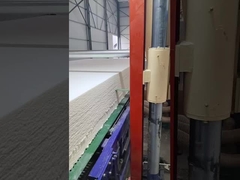 Matériau d'isolation thermique Machine de séparation de bloc de mousse Ceinture souple Sliceur d'aspiration Splitter de mousse 2150mm