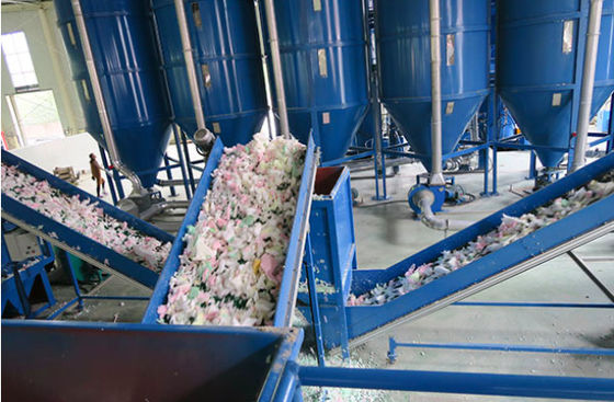 Triple édition de la ligne de recyclage de mousse de PE et de la machine à bulle ronde rebouchée