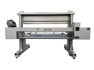 2200 mm SKD11 Machine de découpe à lame Pu Guide de roulement linéaire Splitting horizontal