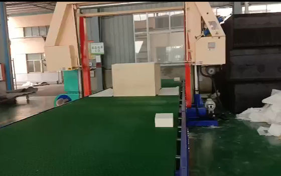 Machine à cnc en mousse à feuille de rouleau d'éponge à fente horizontale