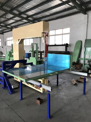 Machine de découpe verticale en PU mousse EVA EPE